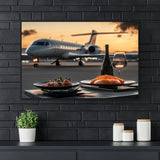 Wanddecoratie dibond van
Luxe maaltijd geserveerd in een privéjet met uitzicht op de landingsbaan