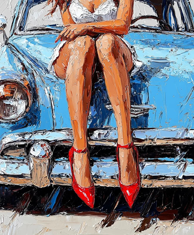 Wandkleed met een kleurrijk schilderachtig portret van een vrouw zittend op een blauwe klassieke auto, met rode hakken en een zomerse uitstraling